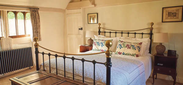 Double bedroom, Bonnington Cottage at Goodnestone Park